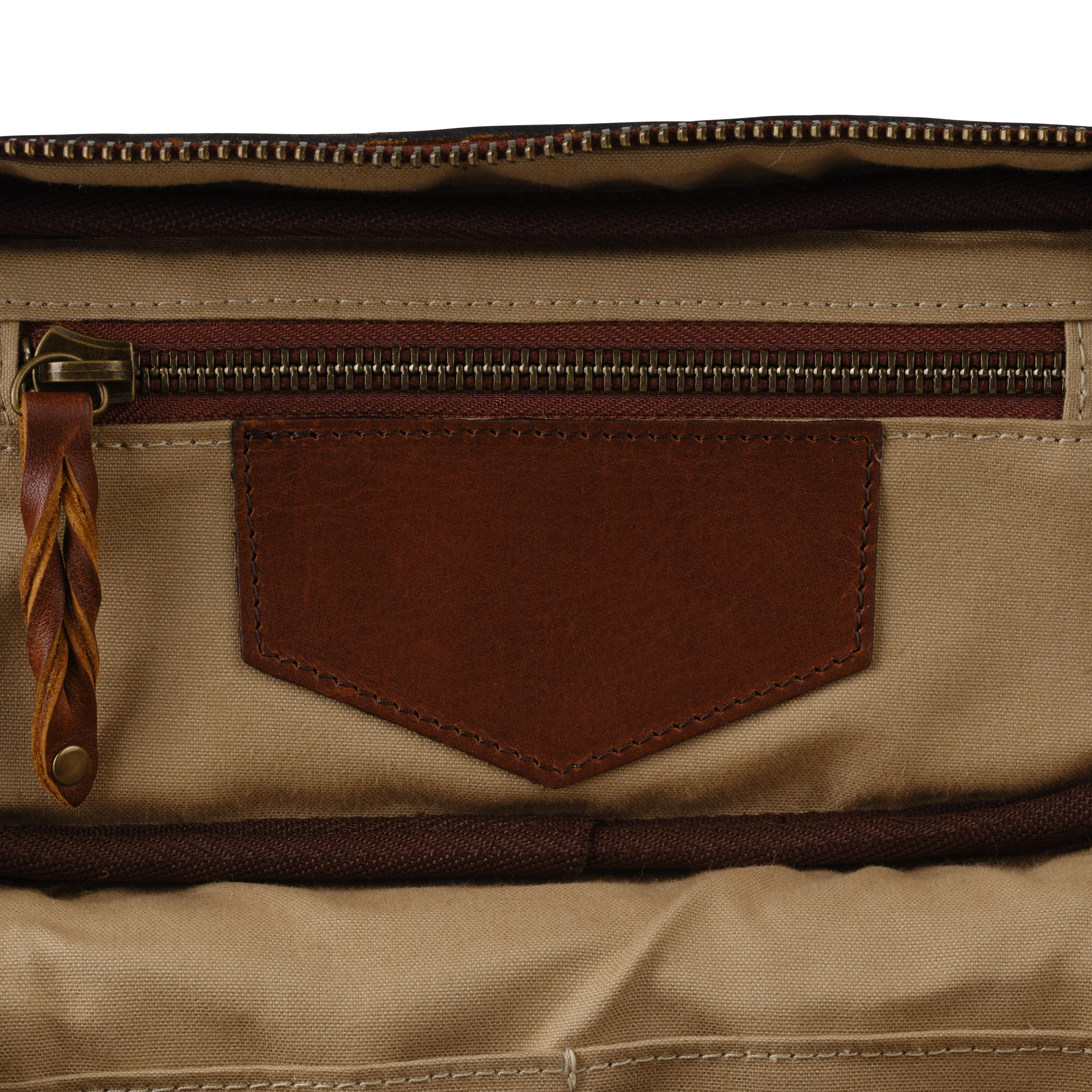 Kineño Leather Dopp Kit - Image 5
