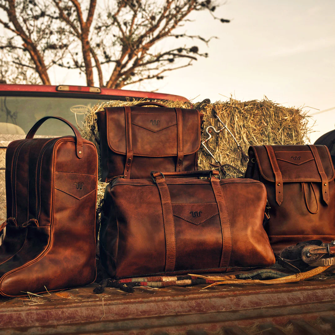 Kineño Leather Messenger - Image 8