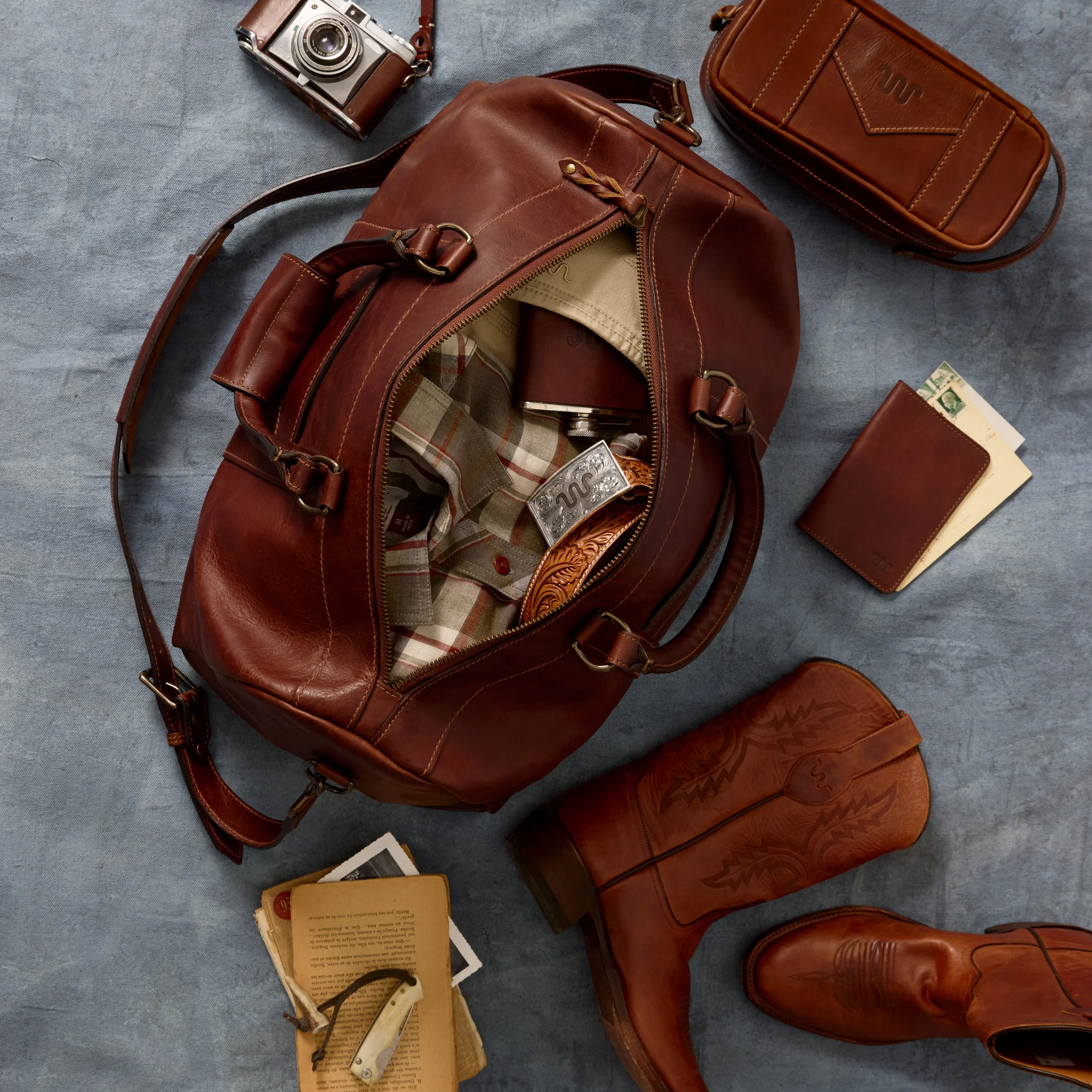 Kineño Leather Dopp Kit - Image 6