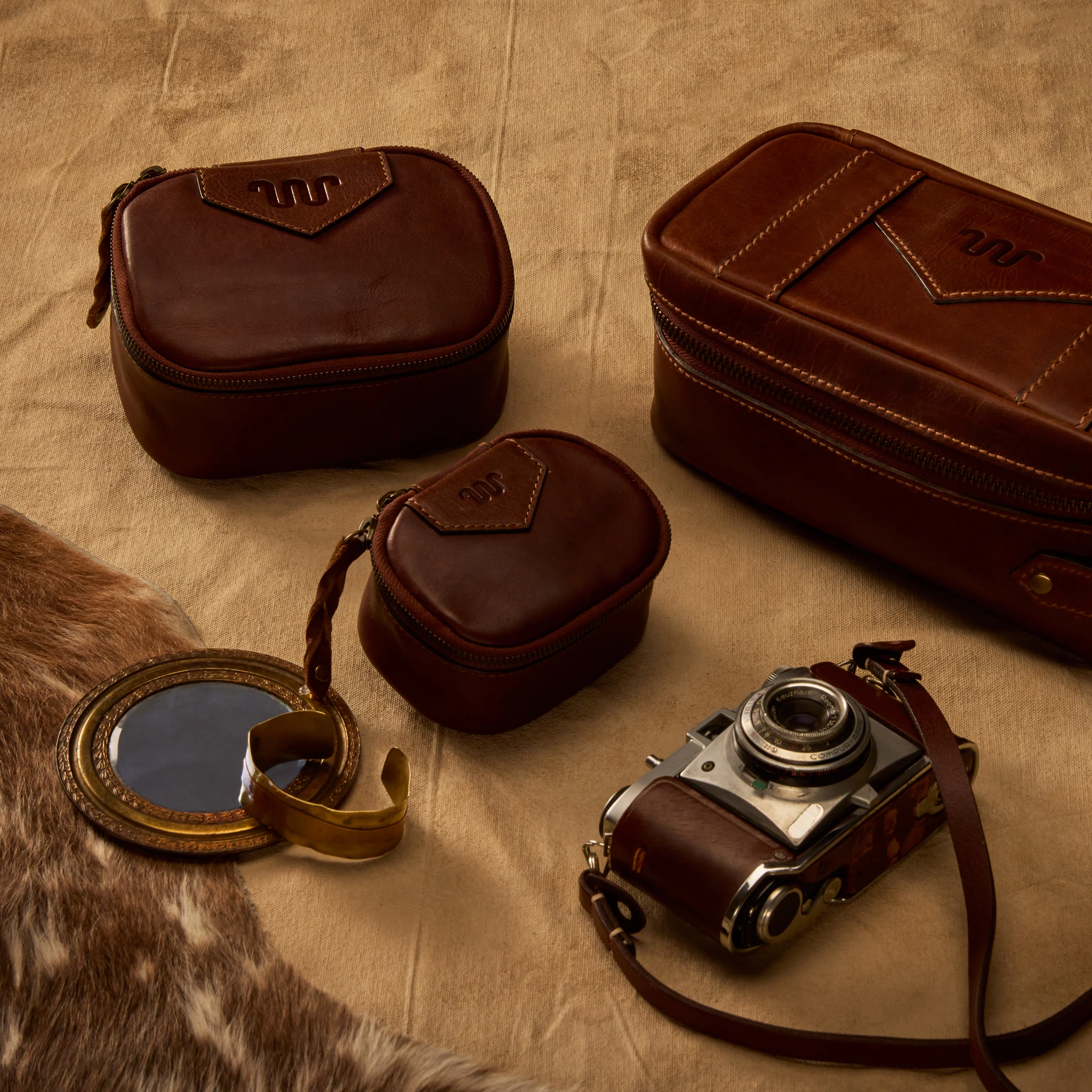 Kineño Leather Dopp Kit - Image 7