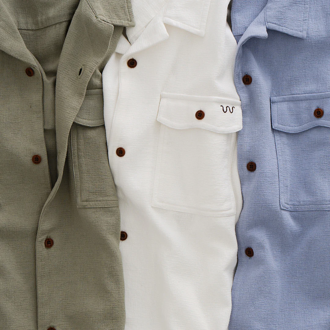 Men's Textured Camp Shirt - Image 15
