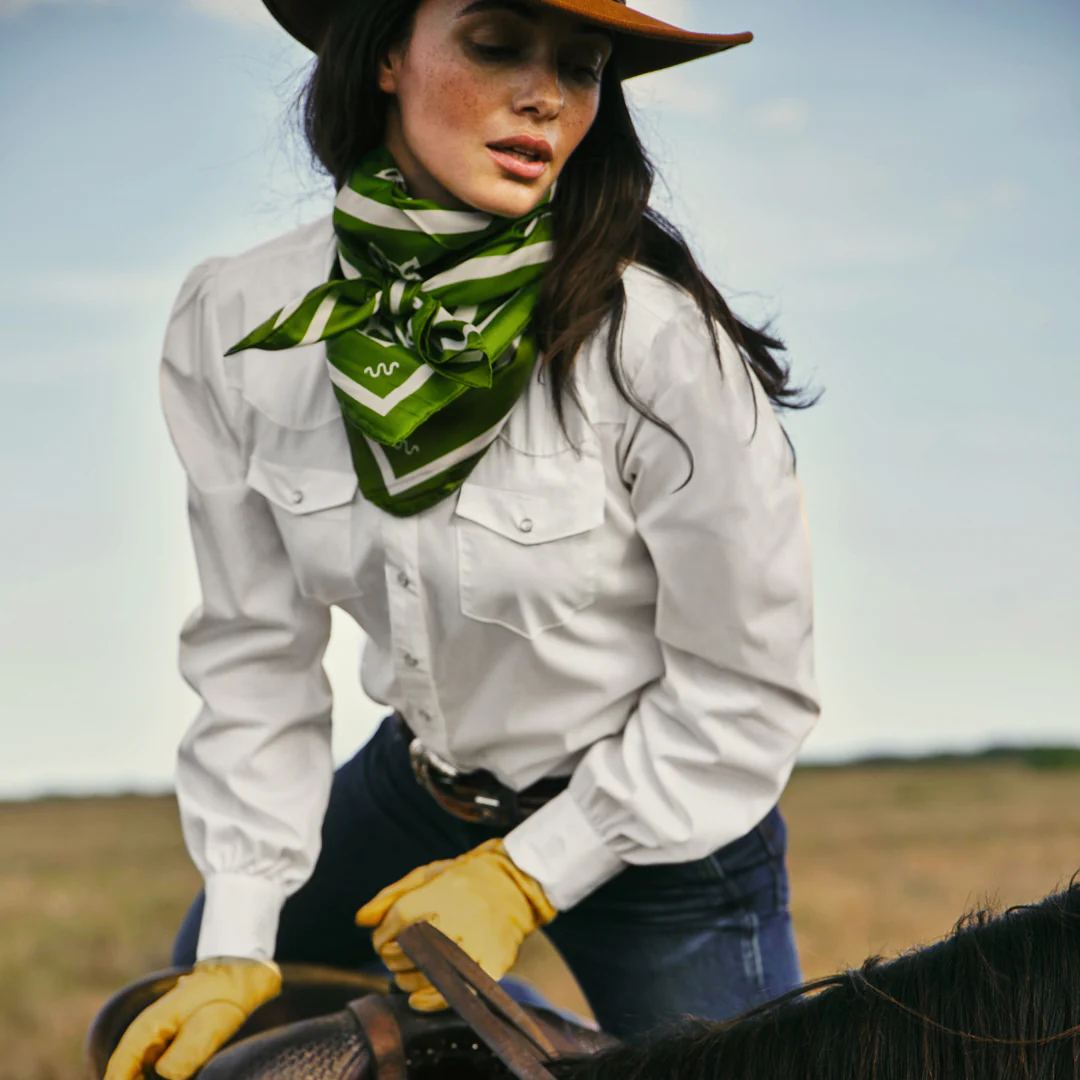 Women's W Yoke Snap Shirt - Image 17
